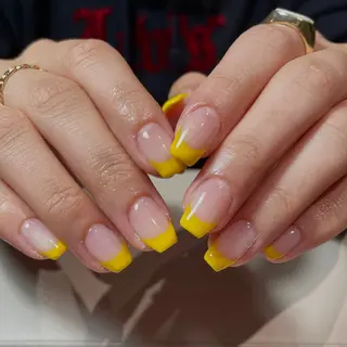 ネイル Yarm As Etel.のネイルデザイン