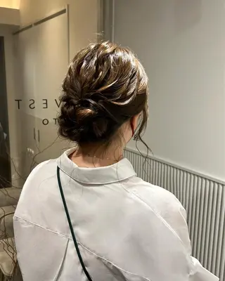 ミディアム ヘアアレンジ LOVEST Rihoのヘアスタイル