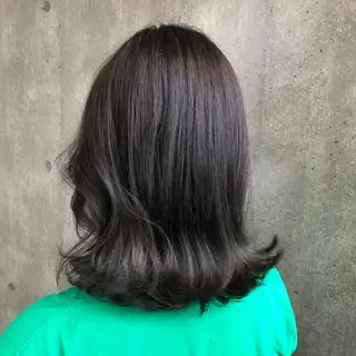 ミディアム 松本平太郎美容室大宮店所属・もりたみかこ 美容師お休み中のヘアスタイル