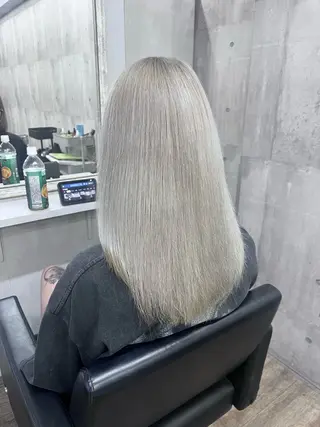 セミロング サニーサイド大名 ダブルカラー髪質改善のヘアスタイル