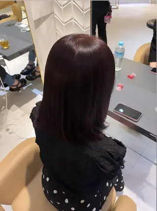 ミディアム KIND所属・KIND 佐藤 和奏のヘアスタイル