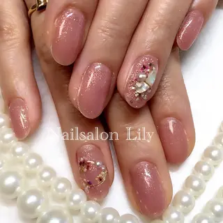 ネイル Nailsalon Lilyのネイルデザイン