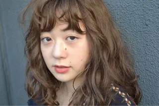 セミロング カラー nakahara madokaのヘアスタイル