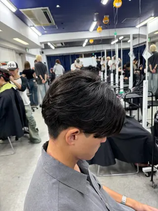 ヘアアレンジ メンズ フェザーオーダー Ｎｏ．1美容師のヘアスタイル