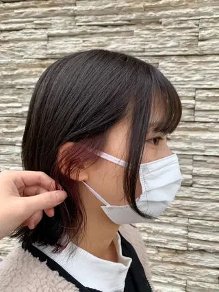 カラー 三品 早妃のヘアスタイル