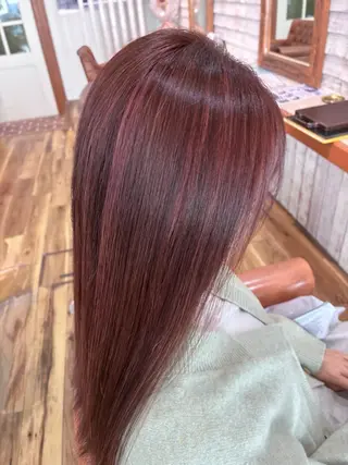 セミロング 秋田弥生 /髪質改善/艶カラーのヘアスタイル