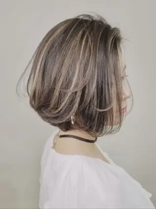 ショート カラー ✖️リーアキト LEEAKITO✖️のヘアスタイル