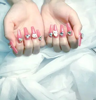 ネイル pink ladyサロン所属・べ にのネイルデザイン