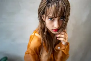 ミディアム カラー 🉐レイヤー/塩見 弘樹🉐渋谷のヘアスタイル