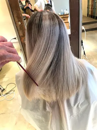 ミディアム カラー ケア剤オタク×海外 ヘア長谷川裕起のヘアスタイル