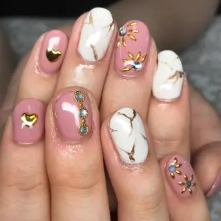 ネイル COCO+所属・COCO +のエステ・リラクイメージ