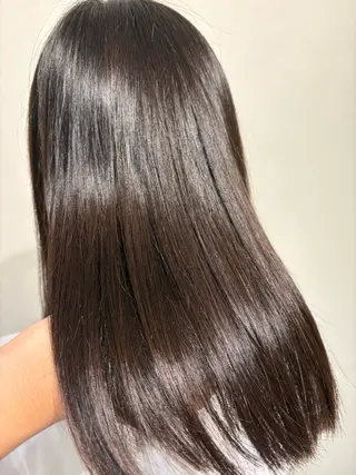 ミディアム 宇井 沙世子のヘアスタイル