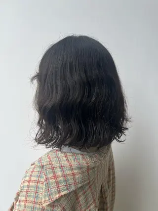ミディアム パーマ 小池 楓のヘアスタイル