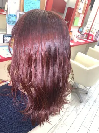 ミディアム カラー ヘアアレンジ 今村公介 ブリーチ特化、派手髪のヘアスタイル