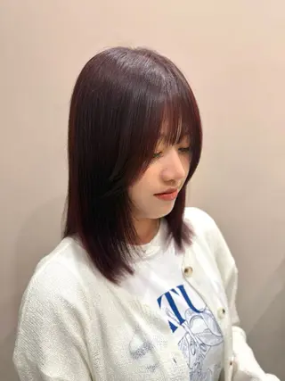 カラー 松岡 茉和のヘアスタイル