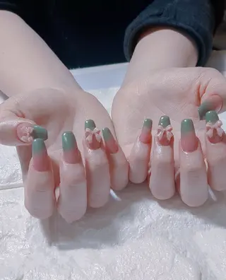 ネイル E·U·B ネイル所属・横浜市中区曙町 E·U·Bネイルのネイルデザイン