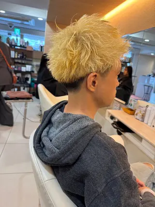 ショート メンズ 💎髪質改善💎艶髪 💎ブリーチ💎津村のヘアスタイル