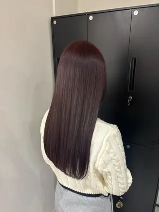 ロング 戸野綾音🍒 ／attraitのヘアスタイル