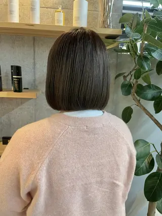 ショート カラー ハイトーンカラ ー/小川のヘアスタイル
