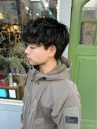 ショート パーマ メンズ 清水千優/パーマ/透 明感カラー/メンズのヘアスタイル