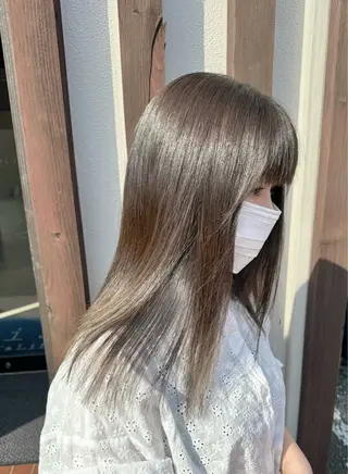 セミロング salowin郡山所属・佐藤 結花のヘアスタイル