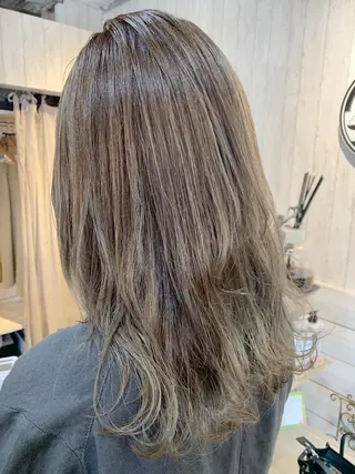 セミロング 🔆学生に人気🔆 AEQUITASのヘアスタイル