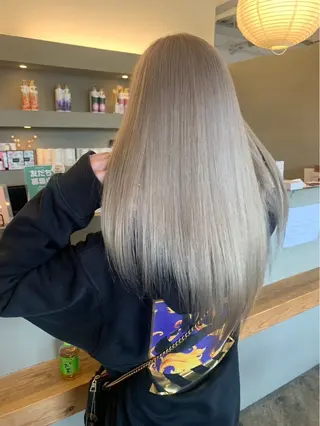 セミロング カラー ブリーチカラー特化 ✨️永井諒のヘアスタイル