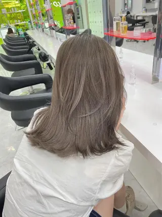 セミロング トレンドモテカラー 🩷色落ちまで可愛くのヘアスタイル