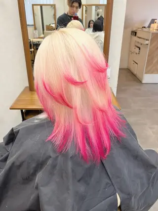 セミロング Ring  by Moremuu所属・issy/ハイライト ハイトーン／レイヤーのヘアスタイル