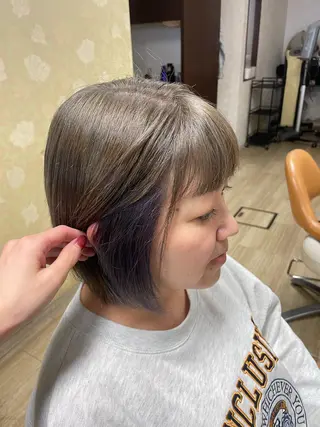 ショート カラー 徳留 もも花のヘアスタイル