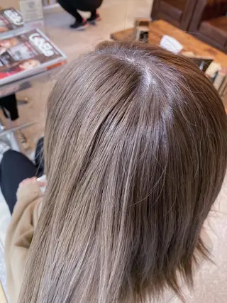 ミディアム カラー レイヤーウルフ エクステ磯部のヘアスタイル