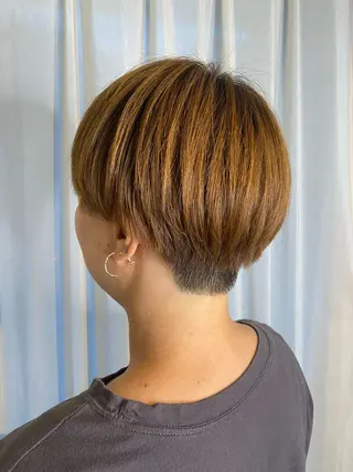 ショート 氏家 桜のヘアスタイル