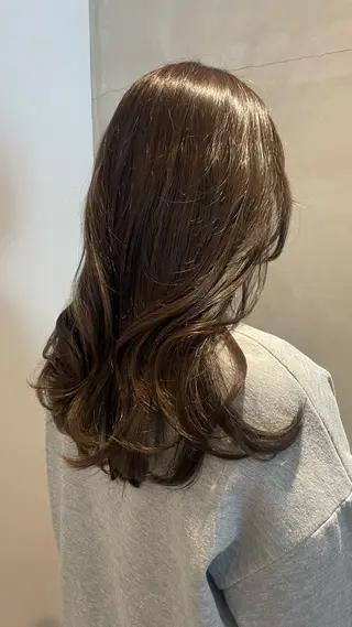 ロング カラー オリーブカラー🫒/ 透明感カラー/みゆのヘアスタイル