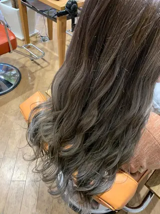 ロング カラー yamauchi mikuのヘアスタイル