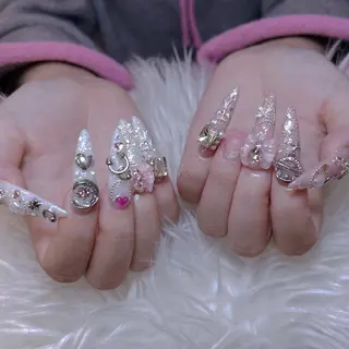 ネイル ゴテゴテ ネイルのネイルデザイン