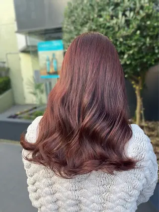 ロング カラー FRAPPE Annaのヘアスタイル
