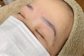 アイブロウ Organic SHAKAのエステ・リラクイメージ