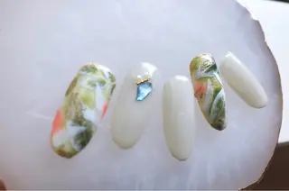 ネイル 奥園 良恵のネイルデザイン