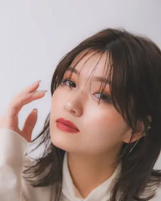 ミディアム 高松 莉璃のヘアスタイル