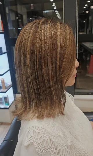 ミディアム カラー 関口 友菜のヘアスタイル