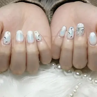 ネイル RAFFINE 月🦋🩵のネイルデザイン