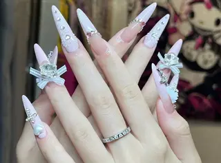 ネイル 小島 阿佑美のネイルデザイン