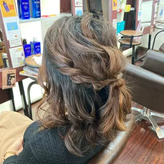 ミディアム ヘアアレンジ Well‘s黒木🌿 レイヤー💎寒色のヘアスタイル