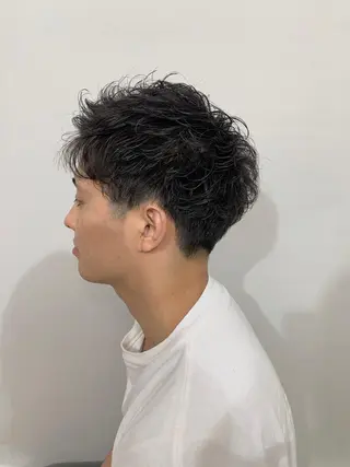 ミディアム パーマ メンズ 加藤 綾華のヘアスタイル