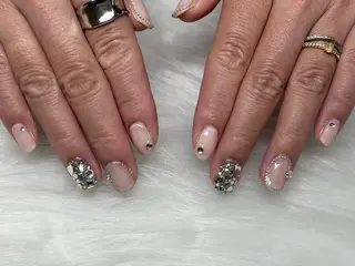 ネイル Can I Dressy 錦糸町店所属・泉水 香穂のネイルデザイン