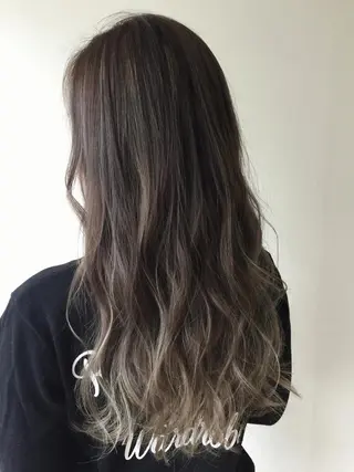 セミロング Noe心斎橋所属・Noe心斎橋 堀田 朋宏のヘアスタイル