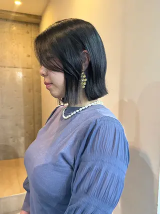 ショート 切りっぱなしボブ/ ブリーチカラー/大塚のヘアスタイル