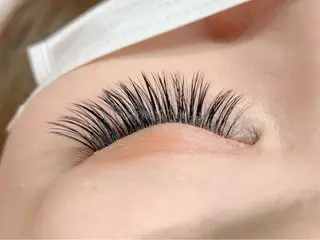 マツエク・マツパ RILUNA所属・【 RILUNA 】 三鷹のマツエク・マツパデザイン