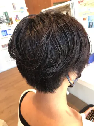 ショート パーマ 山本 咲貴のヘアスタイル