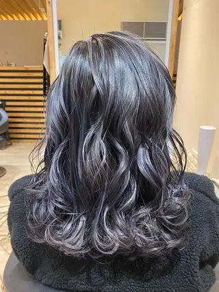 セミロング カラー 関口 友行のヘアスタイル